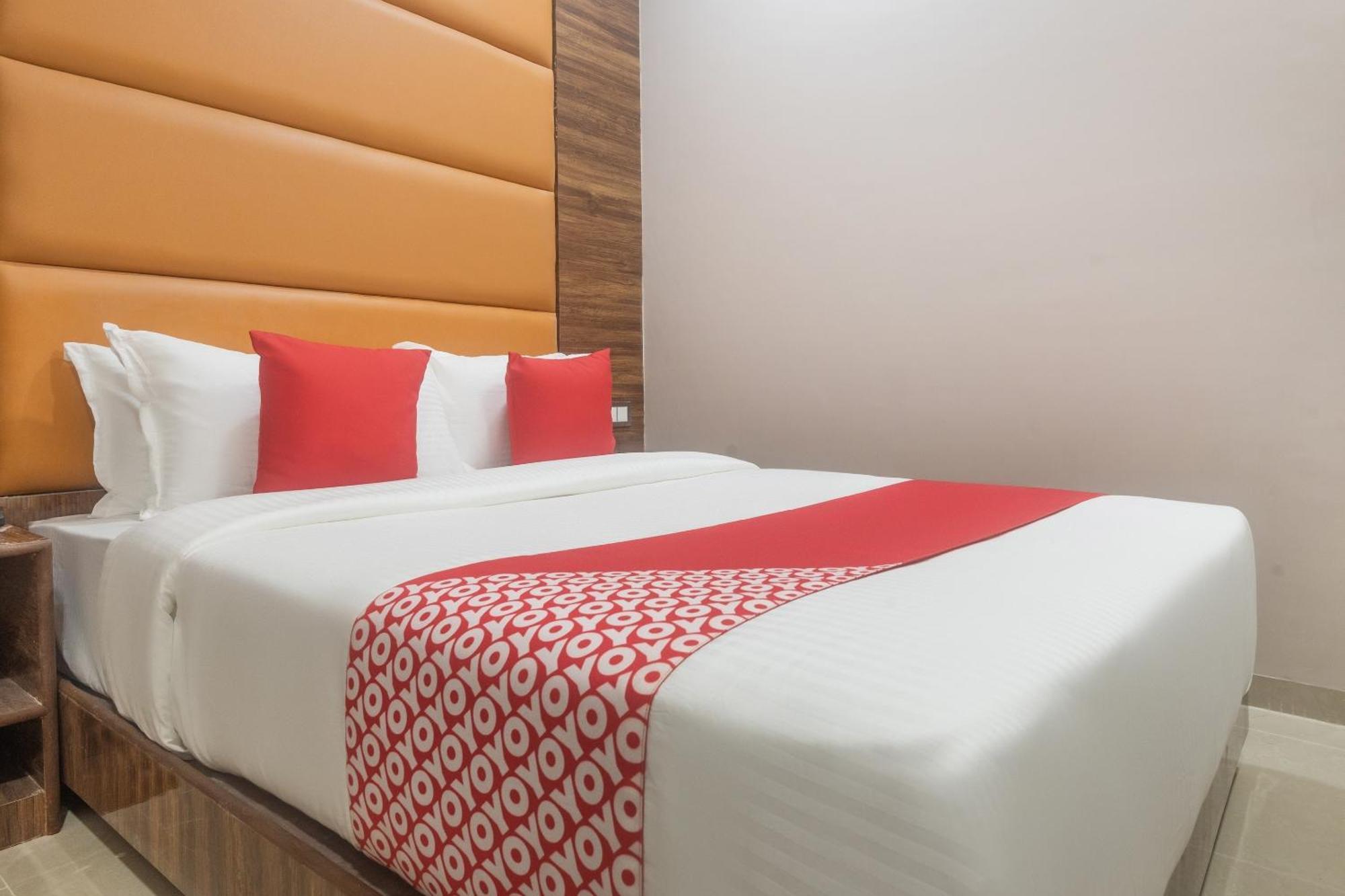 Blue Executive Near Chhatrapati Shivaji International Airport 3* Mumbai